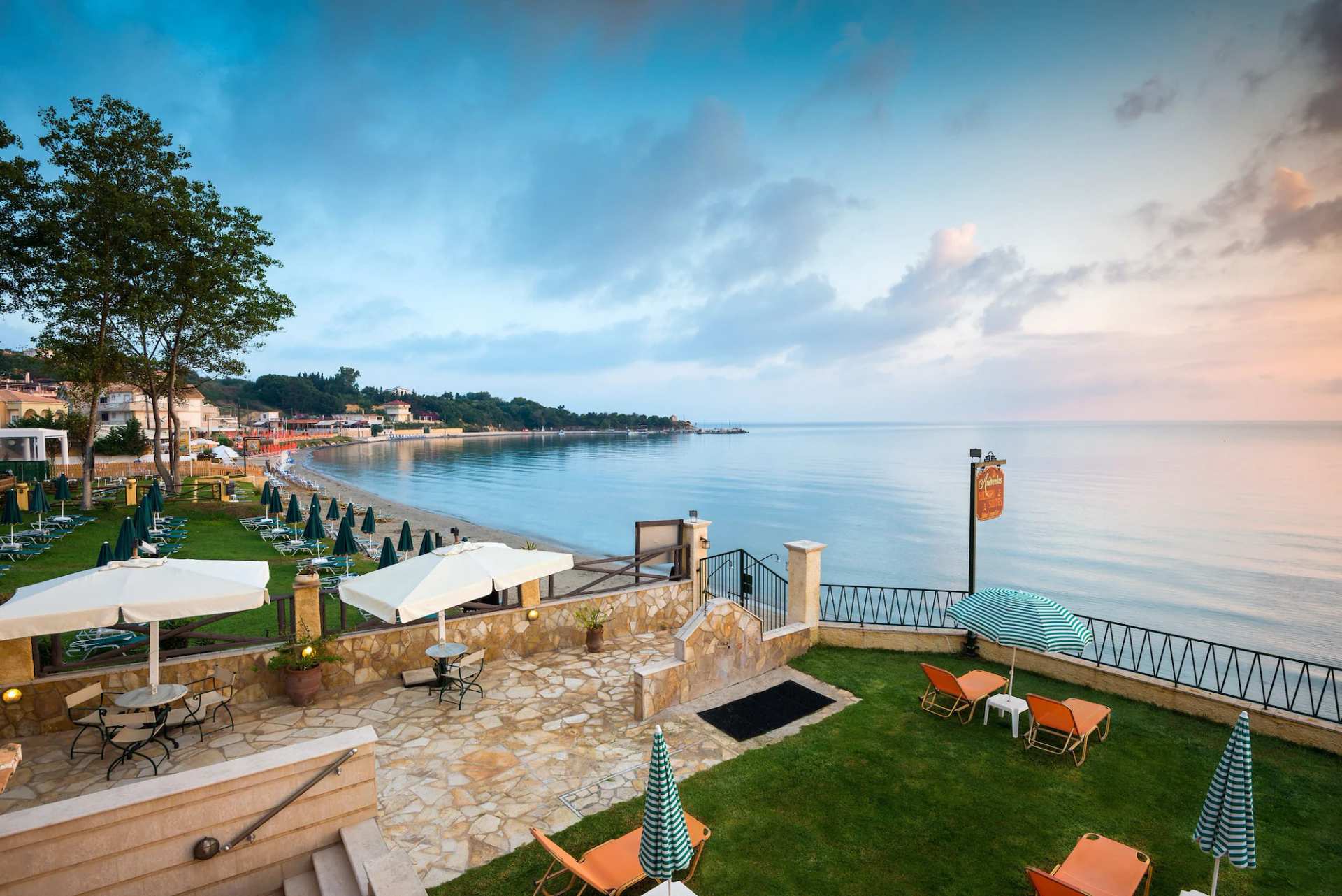 Andreolas Luxury Suites