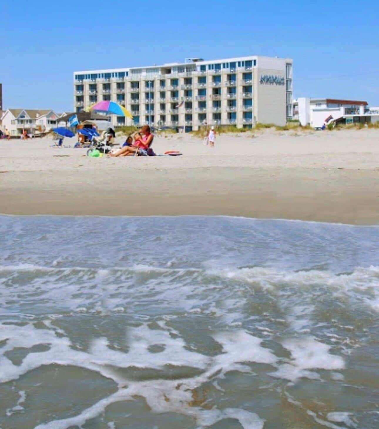 Acropolis Oceanfront Resort