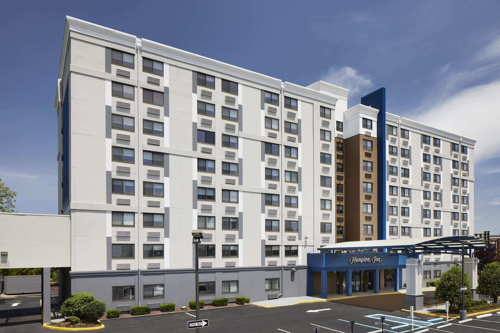 Hampton Inn Newark Airport