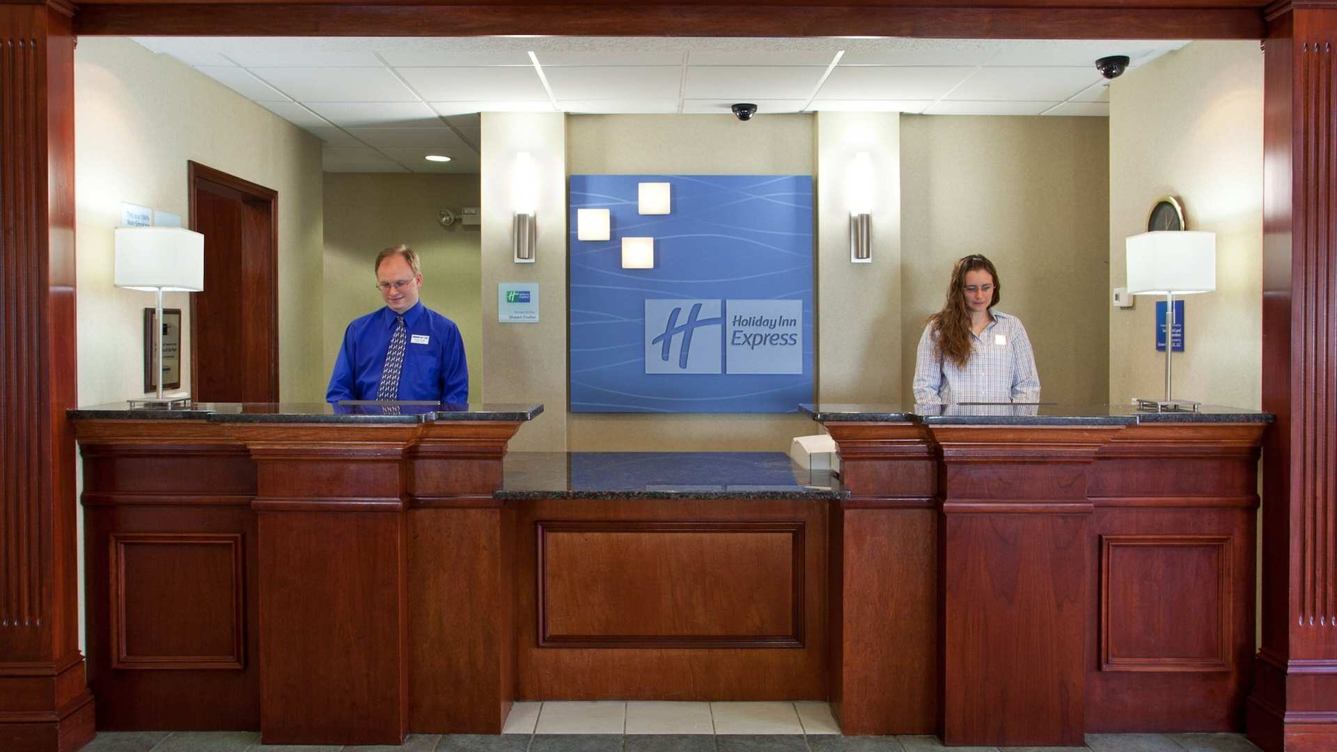 Holiday Inn Express Grove City - Premium Outlet Mall by IHG