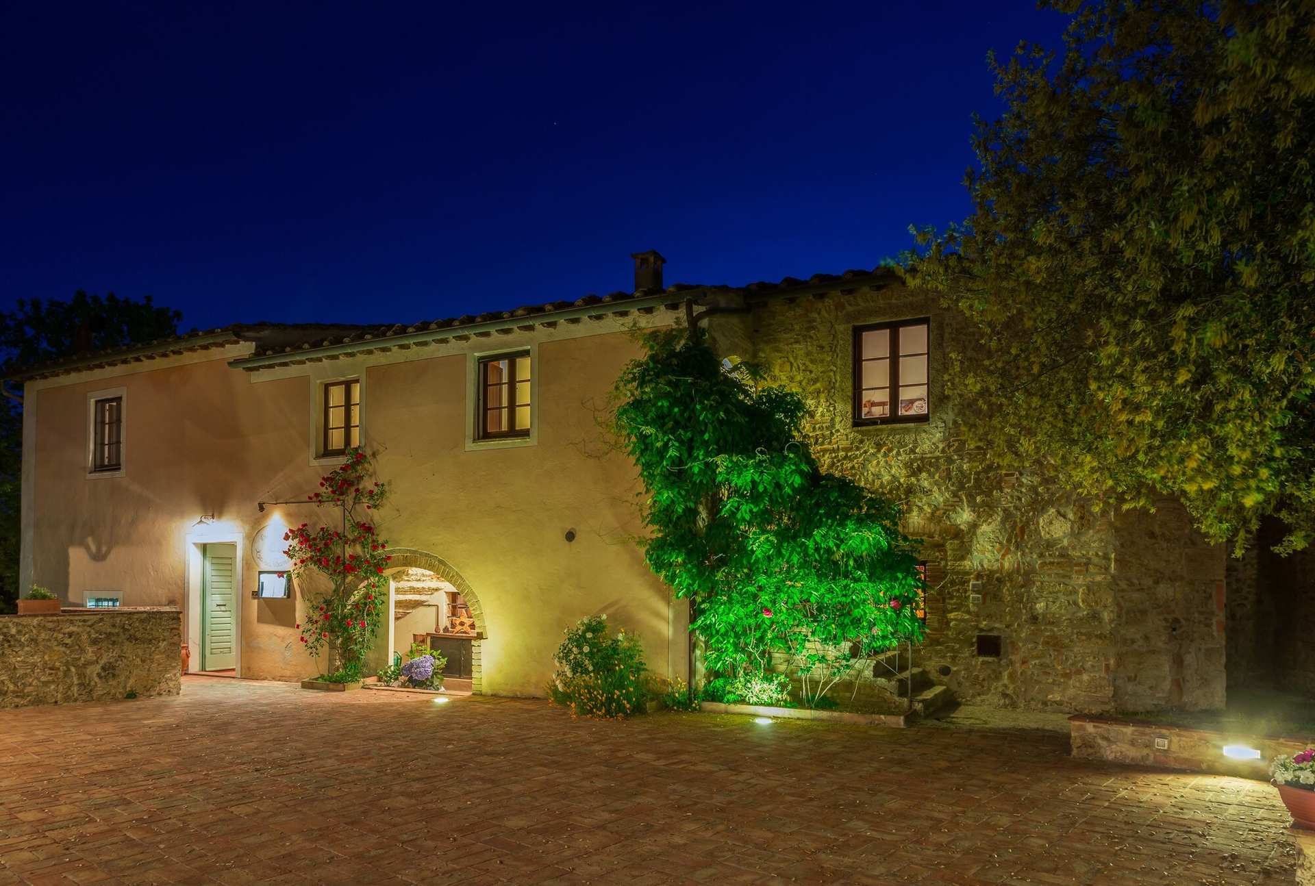 Apartment Antico Borgo S Lorenzo Cipresso by Interhome