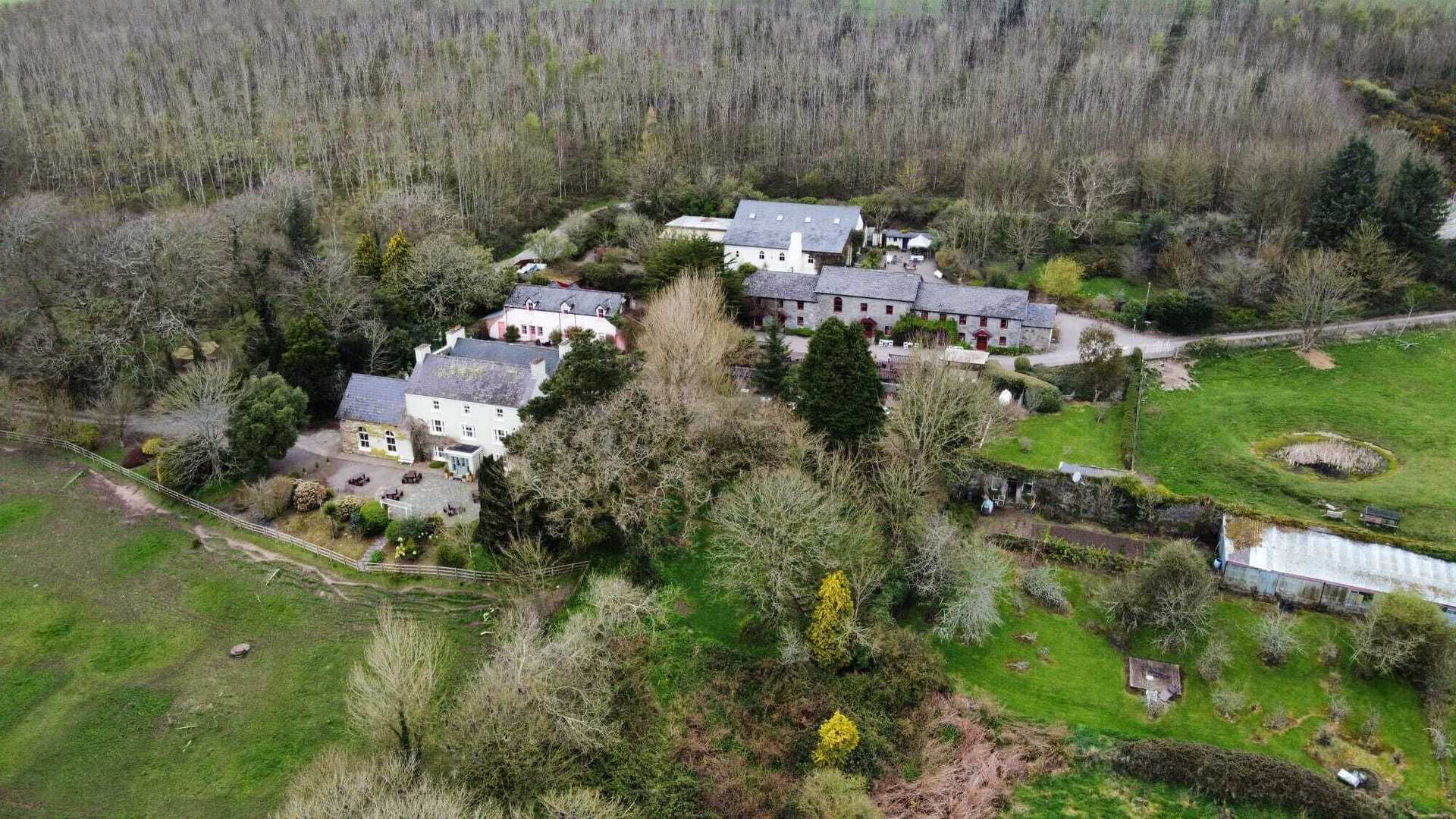 Barnabrow Country House