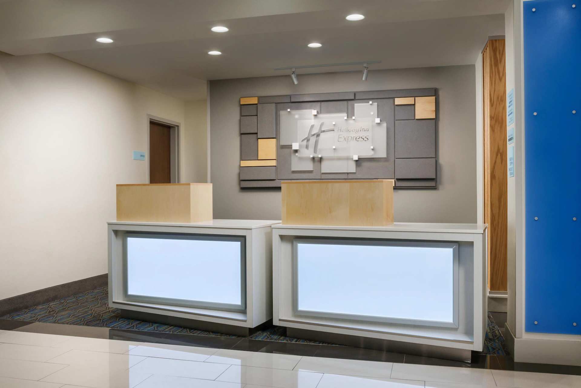 Holiday Inn Express & Suites Oakhurst-Yosemite Park Area by IHG