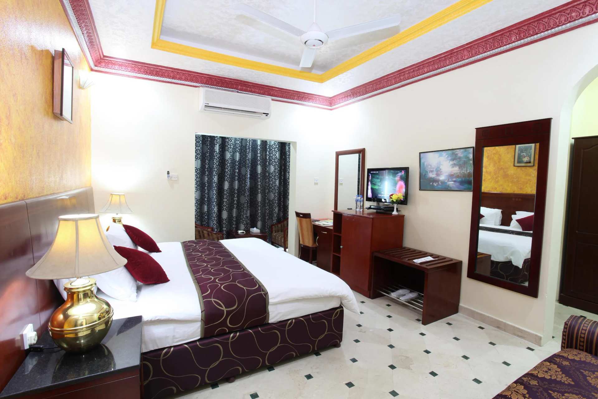 Al Bahjah Hotel