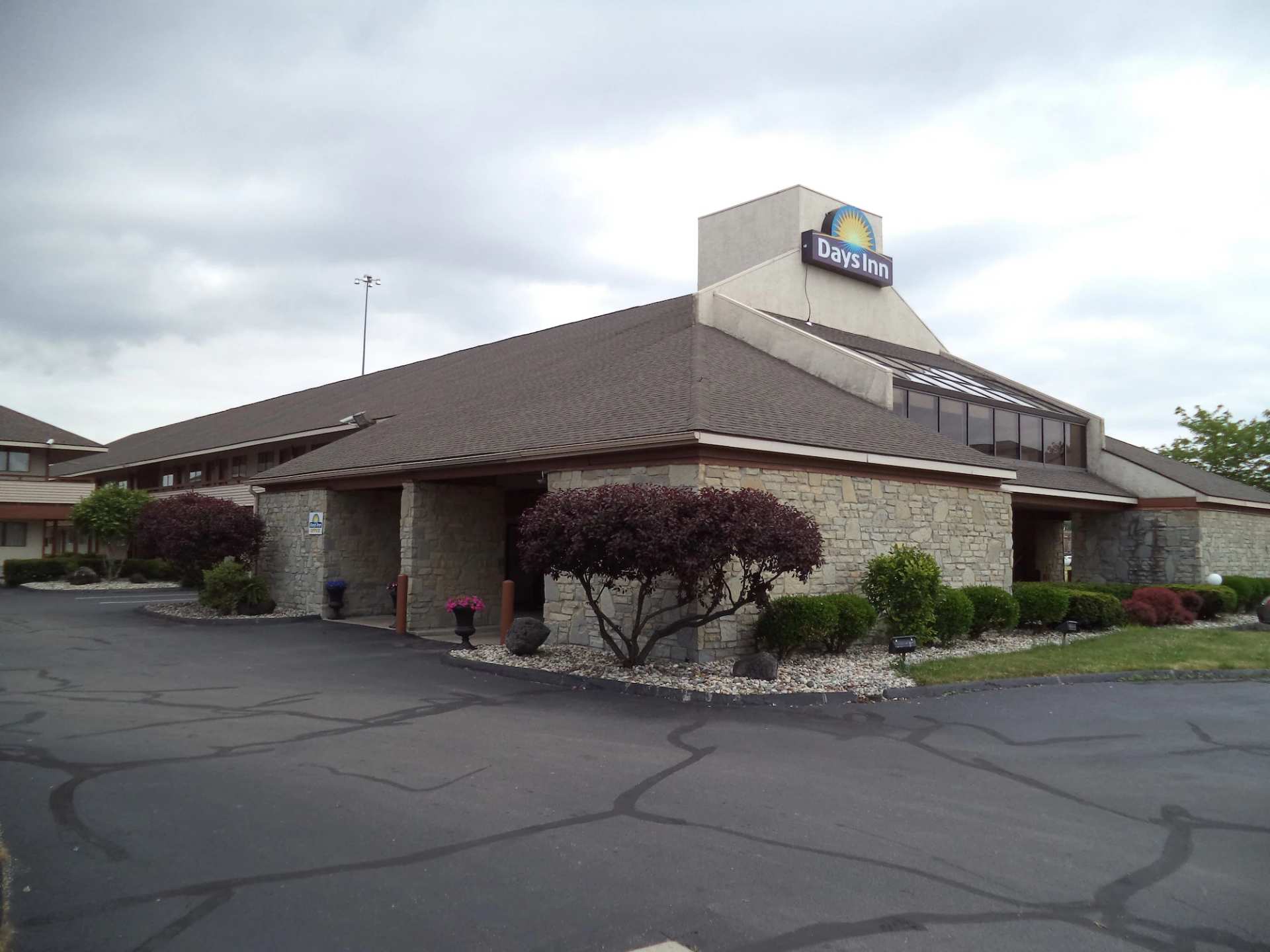 Days Inn by Wyndham Maumee/Toledo