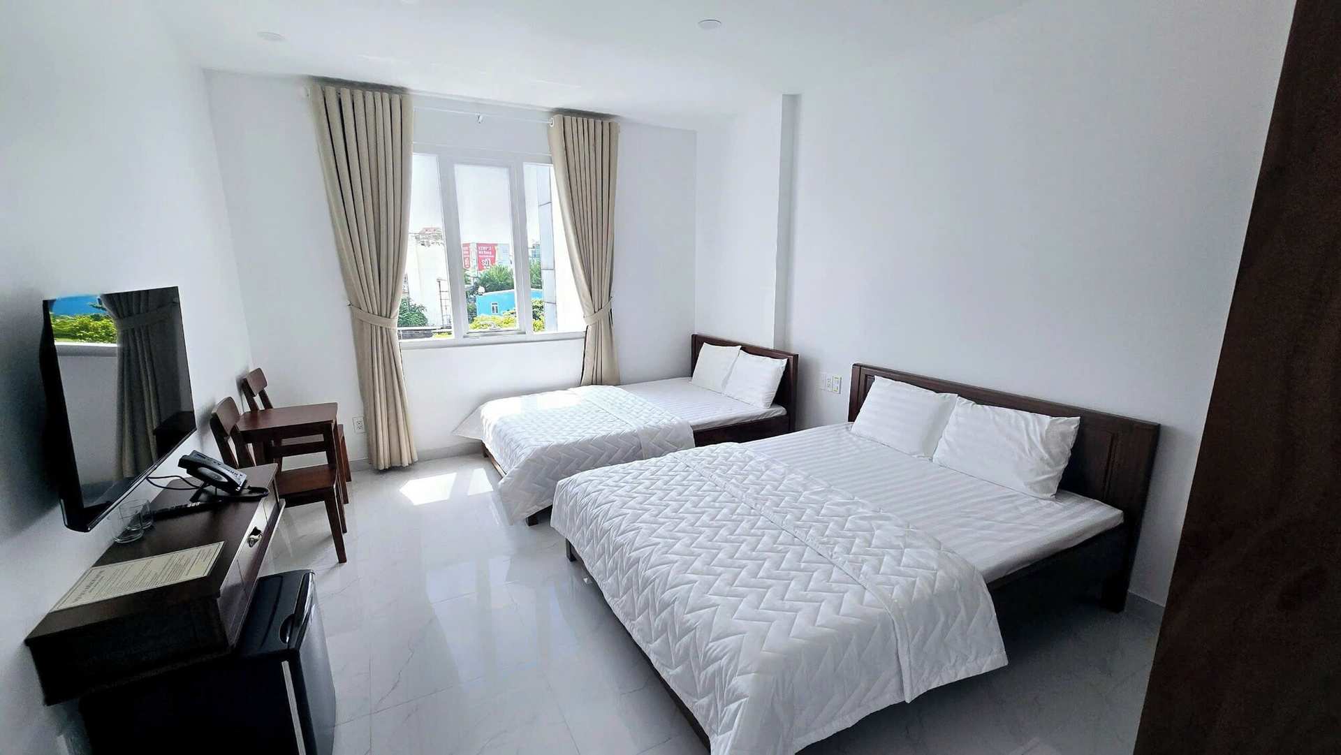 Ha Bao Chau Hotel