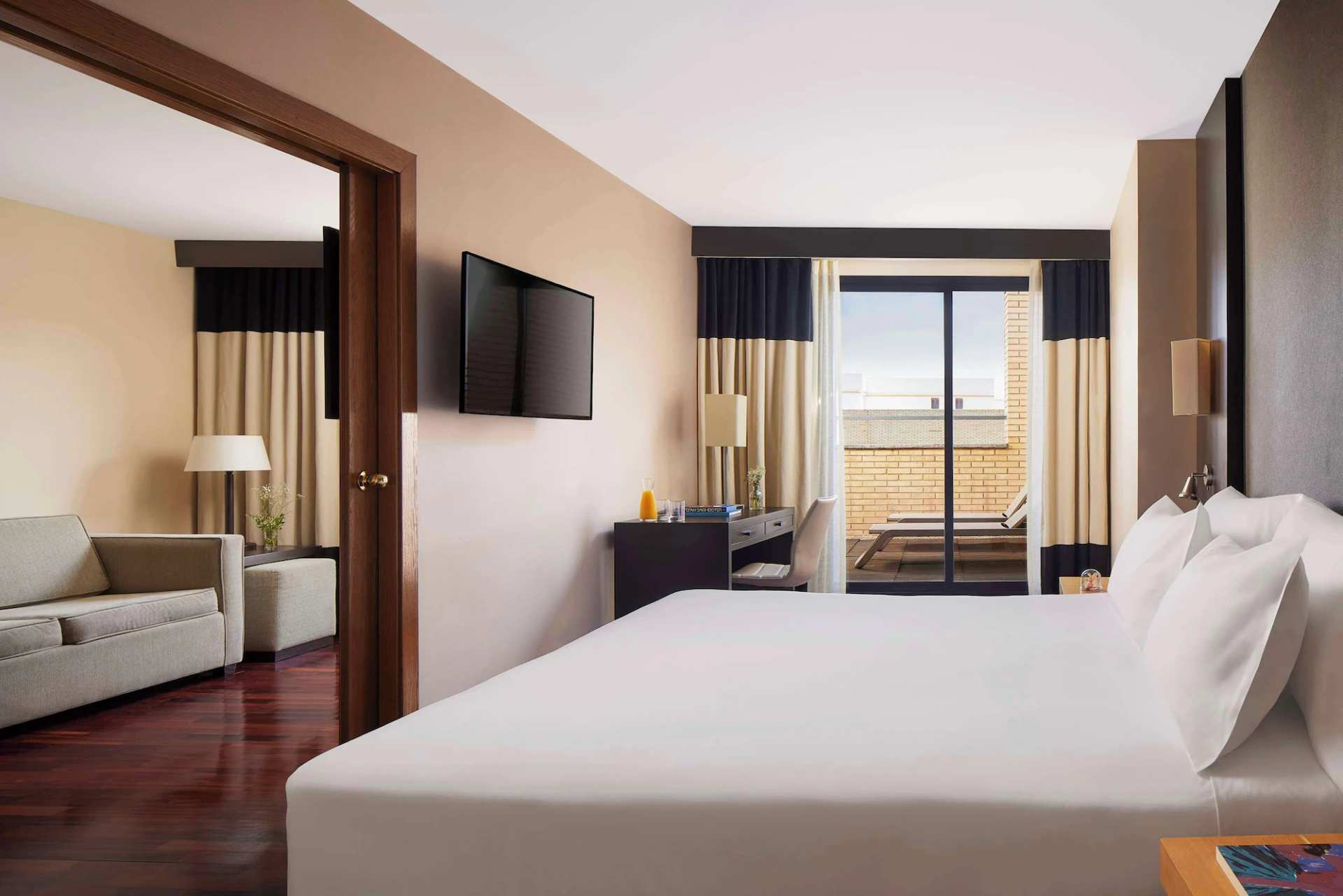 iStay by NH Ciudad de Valencia Hotel