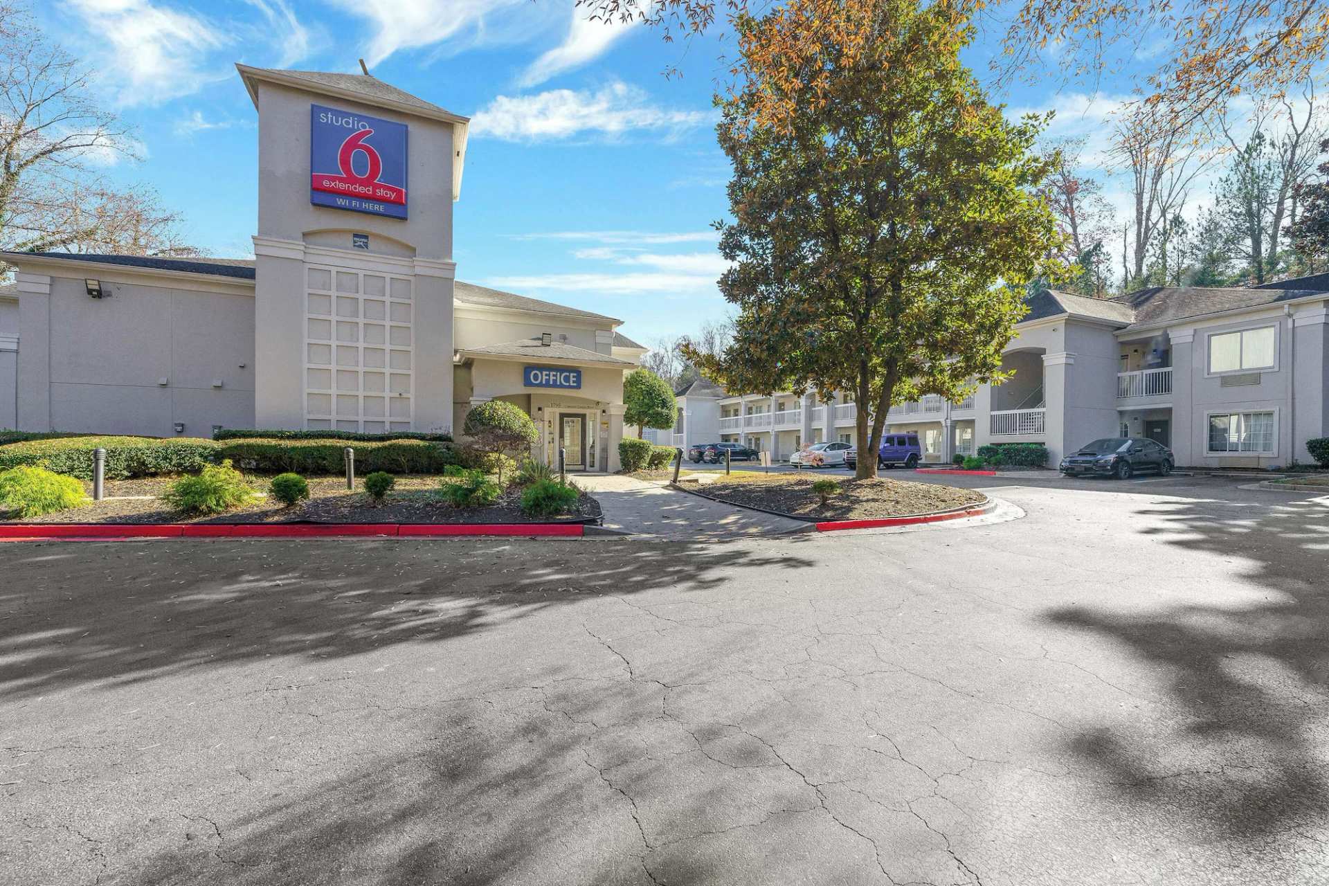 Studio 6 Extended Stay - Tucker, GA - Atlanta Northlake