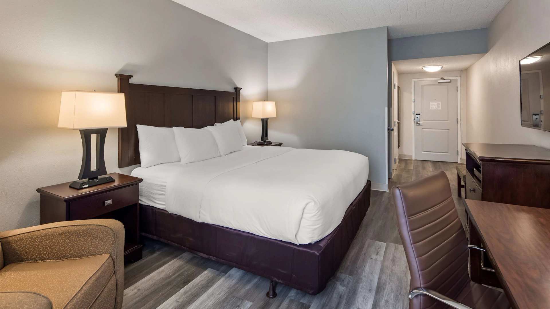 Best Western Paramus Hotel & Suites