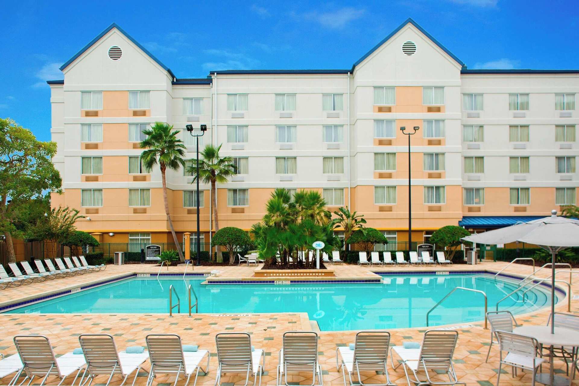 Fairfield Inn & Suites, Lake Buena Vista - Orlando Marriott Village - Trundle Bunkbed Suites!