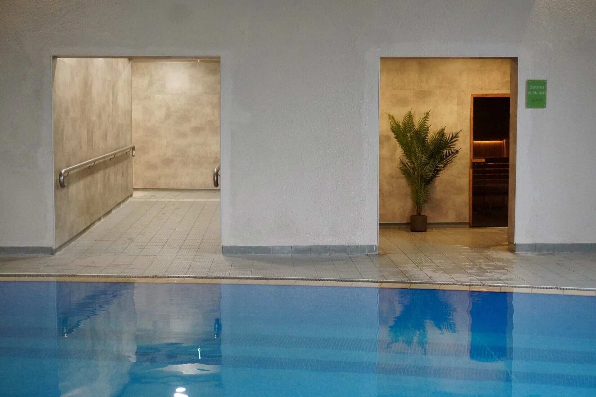 Twin Trees Hotel & Brusna Falls Leisure