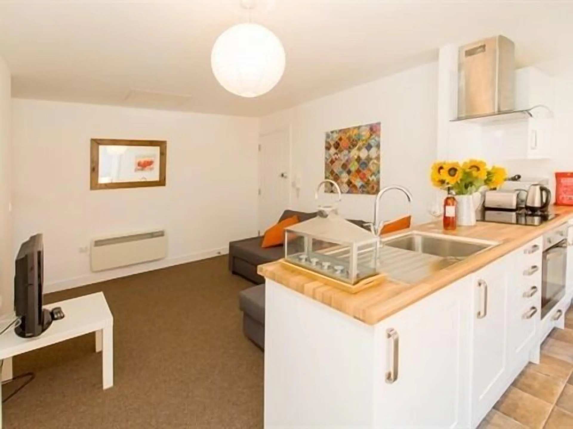 Beddoe Apartments