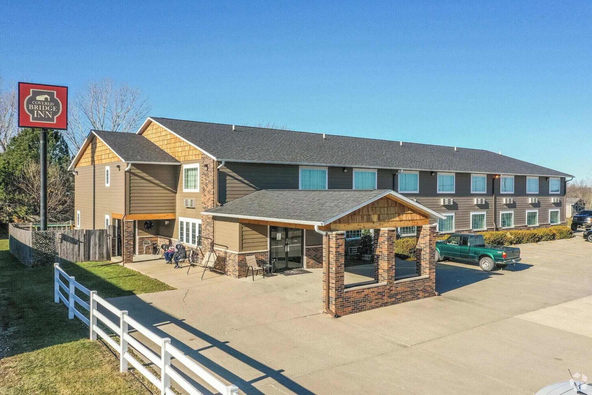 Covered Bridge Inn