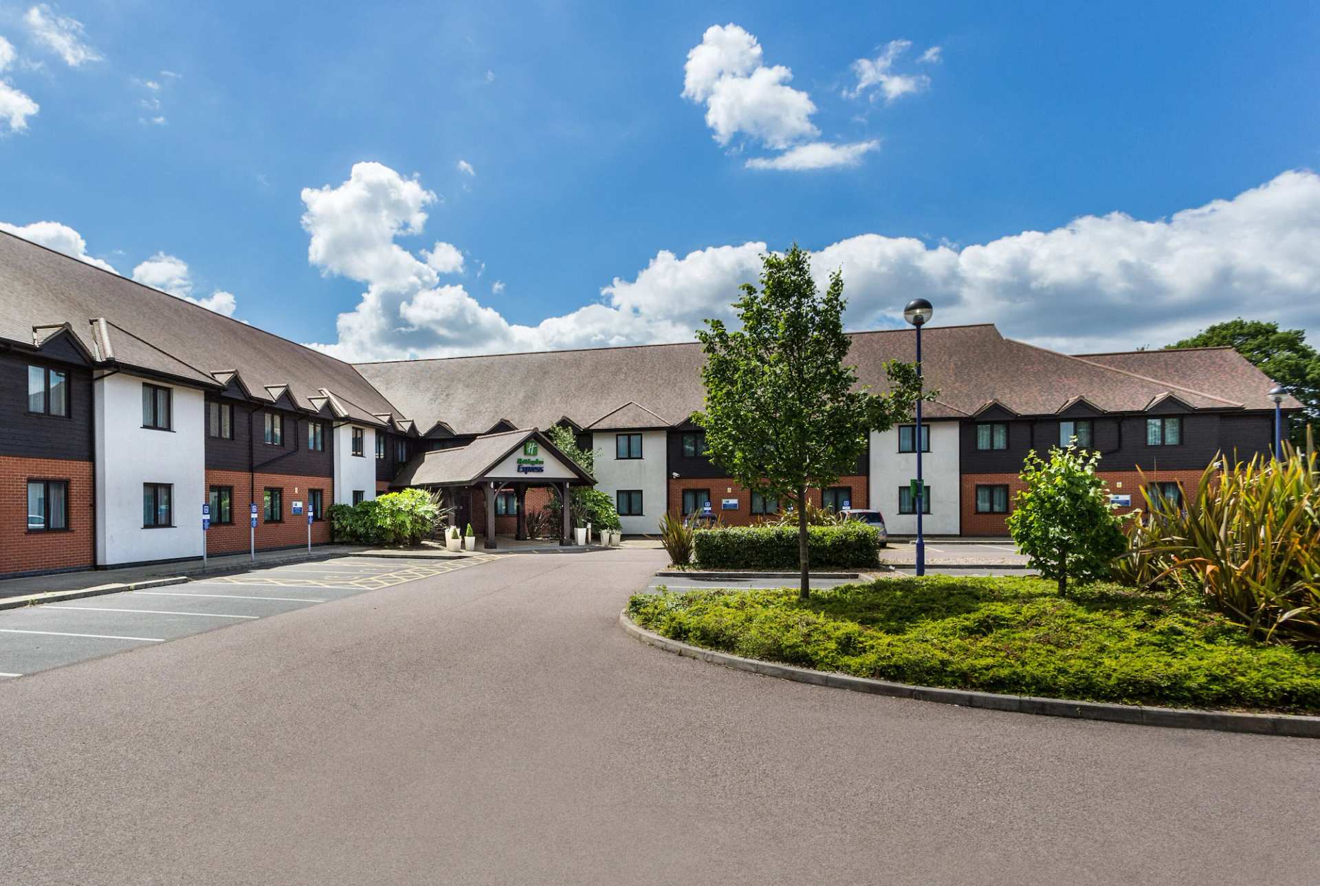 Holiday Inn Express Colchester by IHG