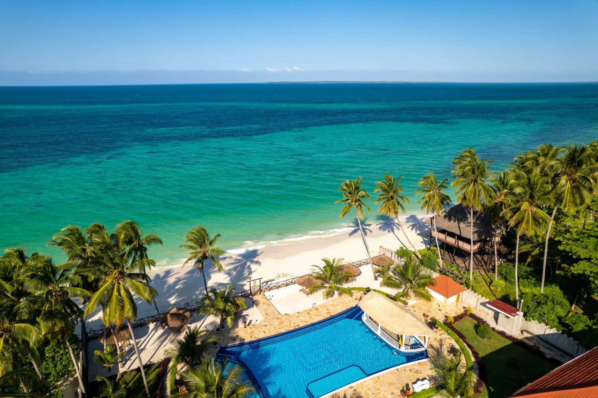 Sunny Palms Beach Bungalows