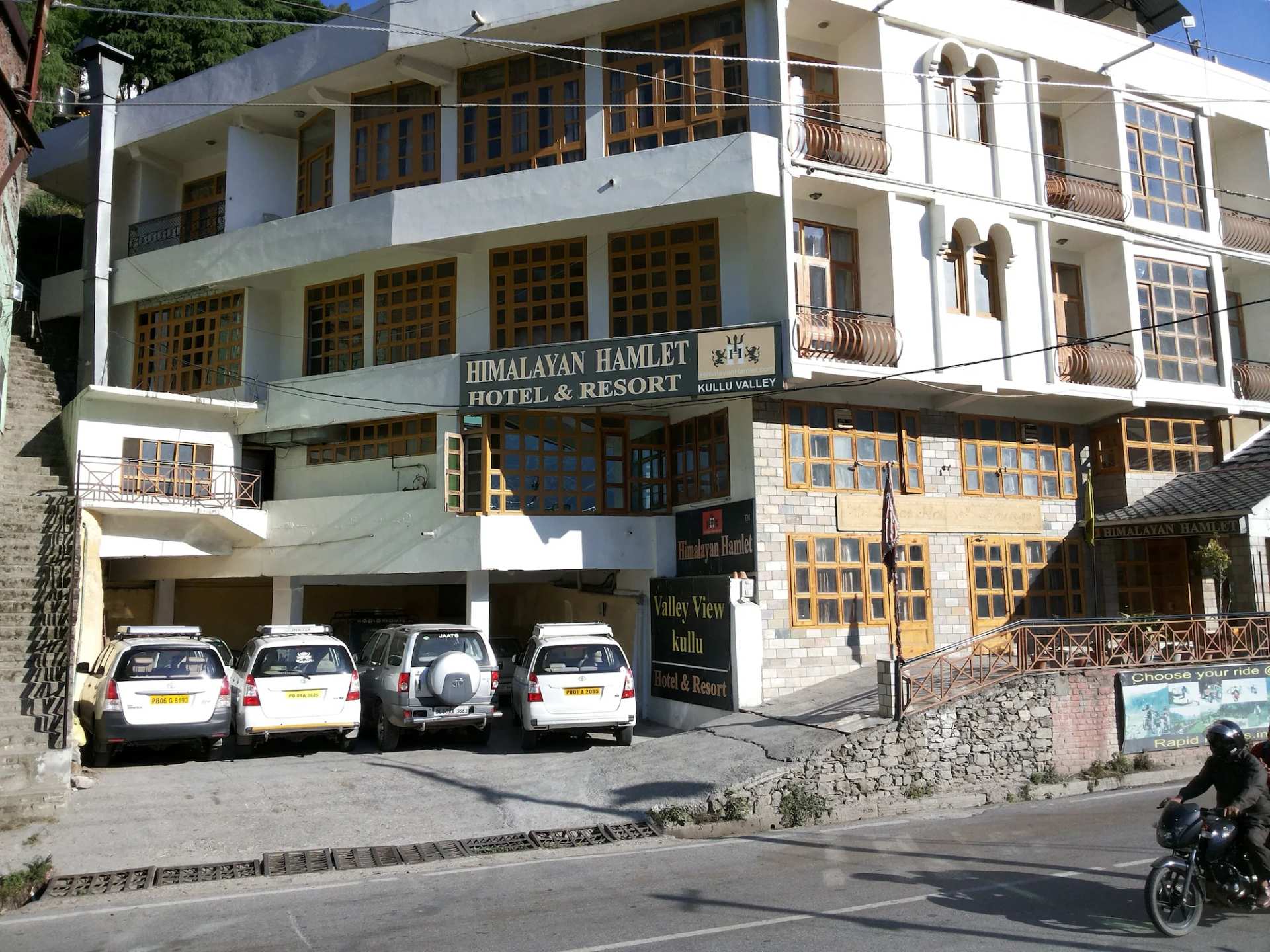 Octave Himalayan Hamlet