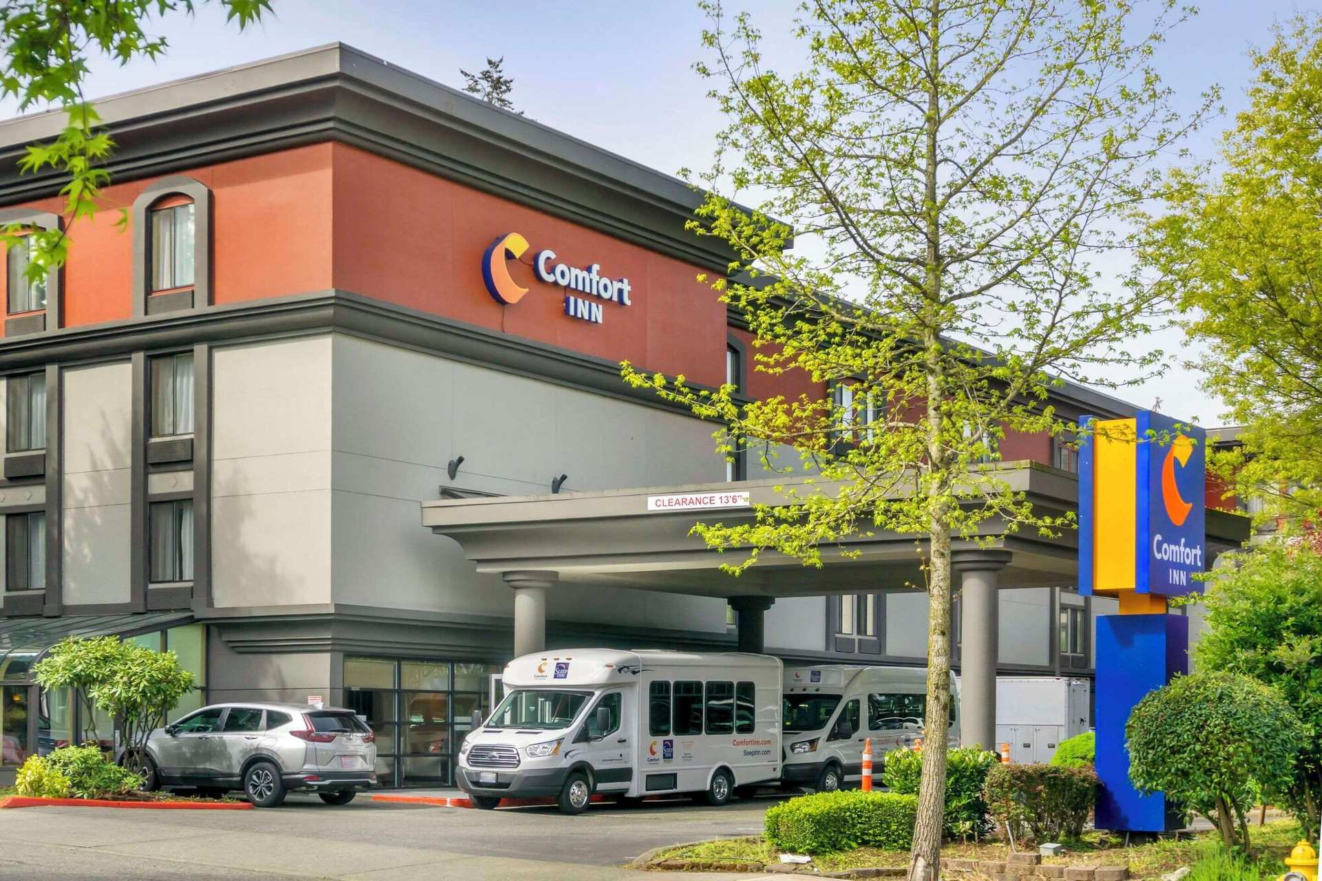 Comfort Inn & Suites Sea-Tac Airport