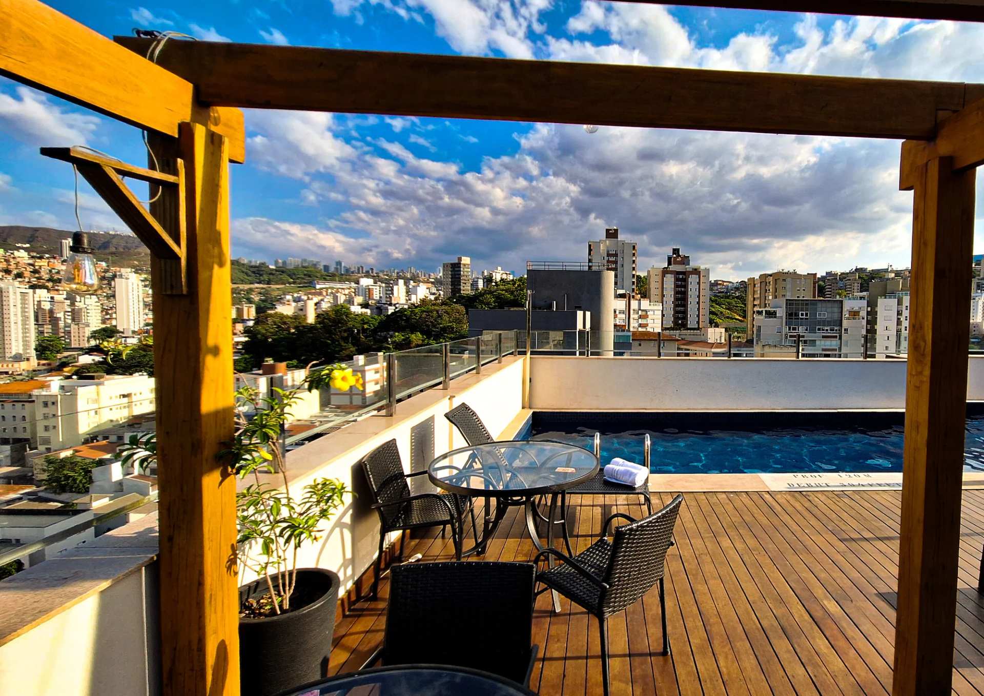 Esuites Virgínia Luxemburgo