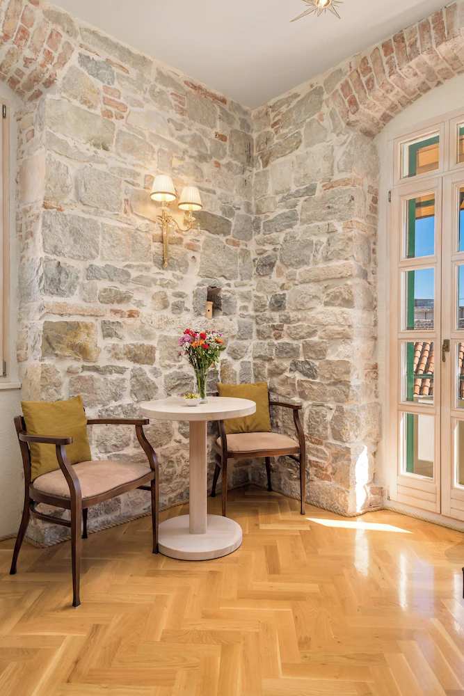 Captain's Guest House