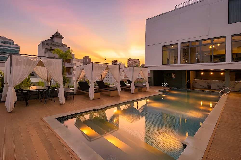 Clover Hotel Monivong