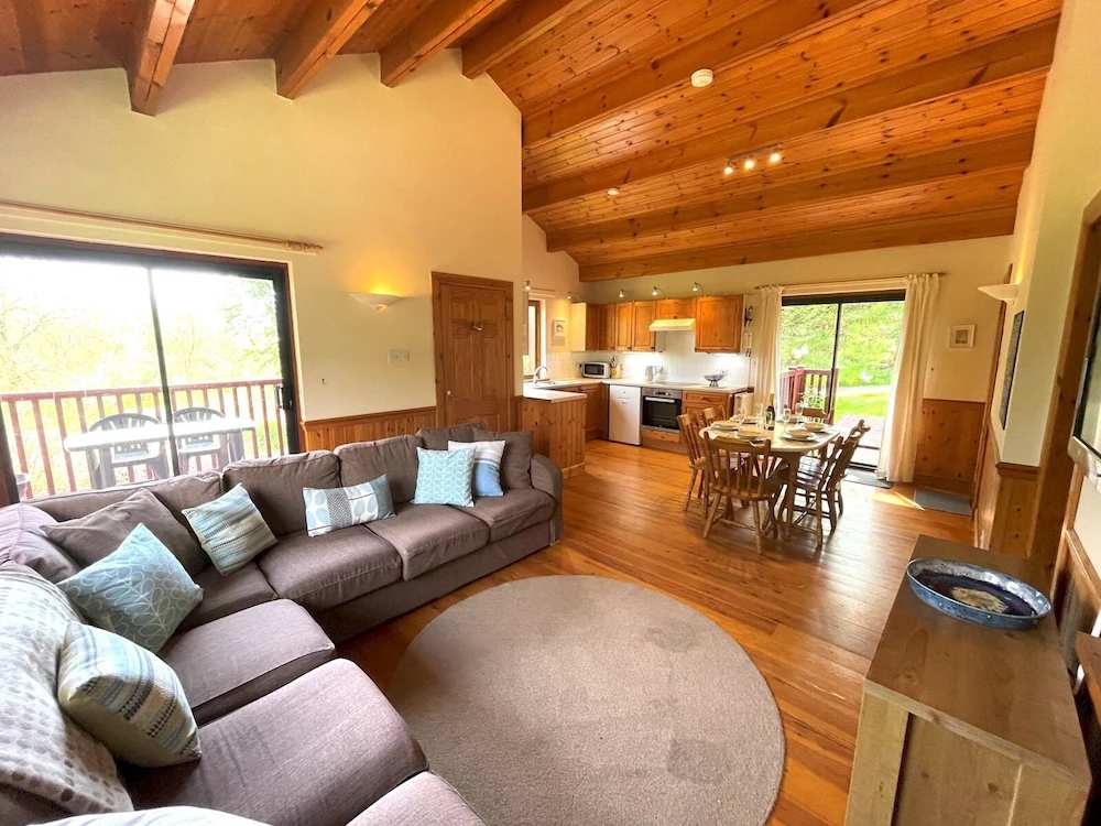 Beautiful 3BR Lodge - Stunning Beach and Golf Location - Pass the Keys