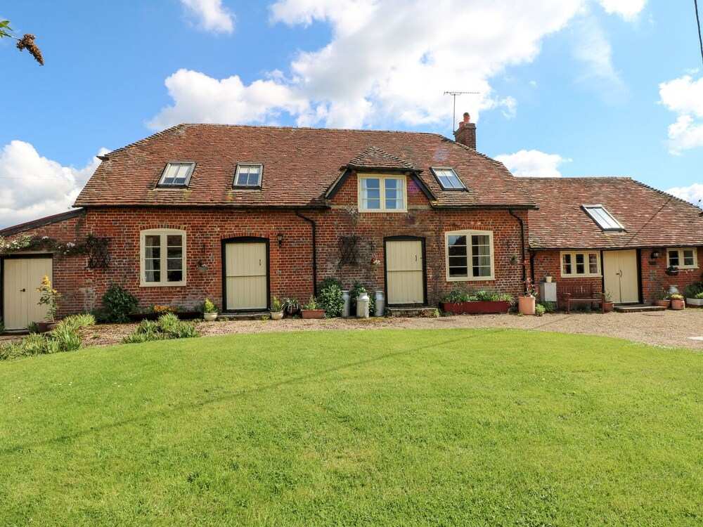 Downs View Dairy, WEST TYTHERLEY
