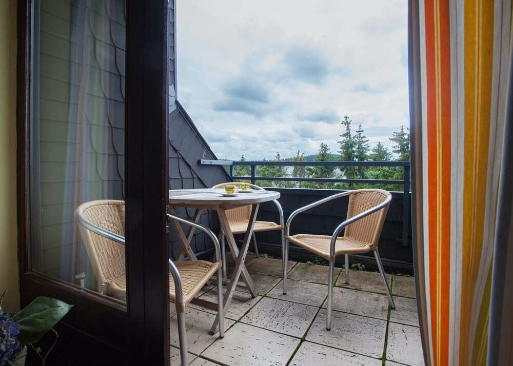 Nice Flat With Balcony in a Perfect Location at the ski Lift Carousel in Winterberg