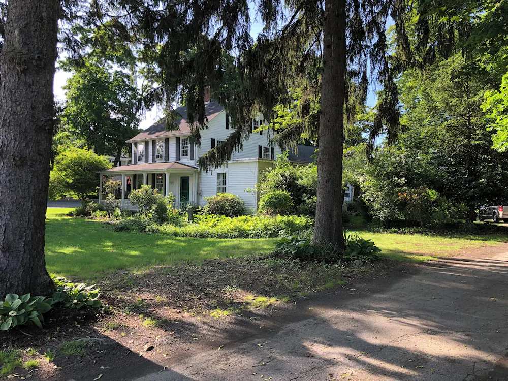 AptCapt Nathaniel Clarke Historic Homestead🤵Weddings👰Reunions❤Magnificent Yard🐕