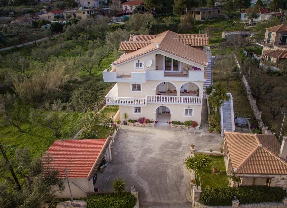 Mitros Apartment