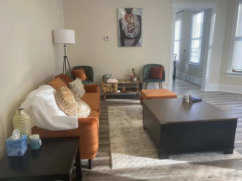 Centrally located and close to I-64, I-57, Hwy. 15, and Hwy. 148