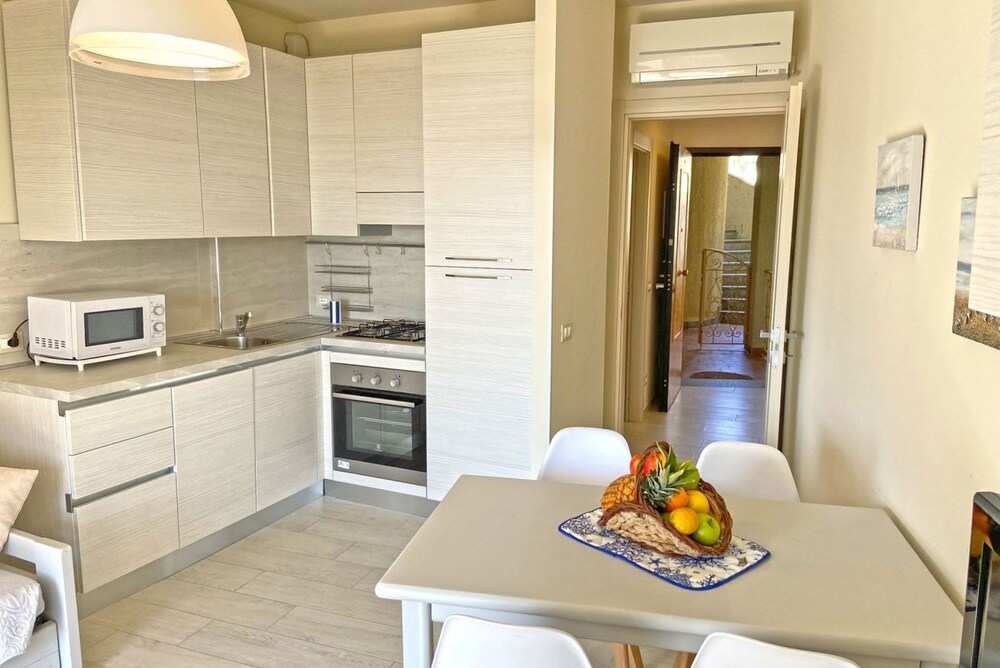 APPARTEMENT SPACIEUX à 50 mètres de la MER avec jardin aménagé