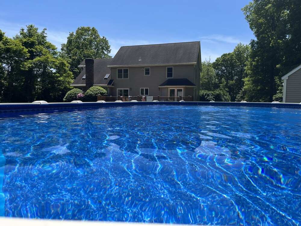Private Home - Pool and Close to CT Shoreline Beaches