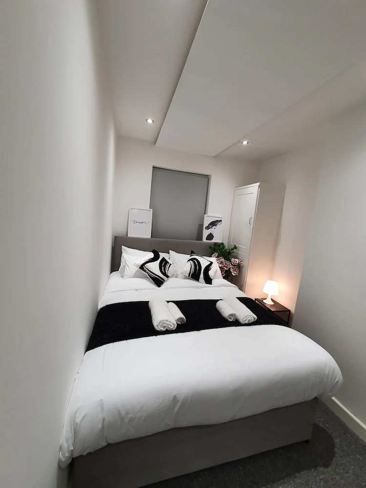 “Family-Friendly Fun: Spacious Home Near Top Attractions”
