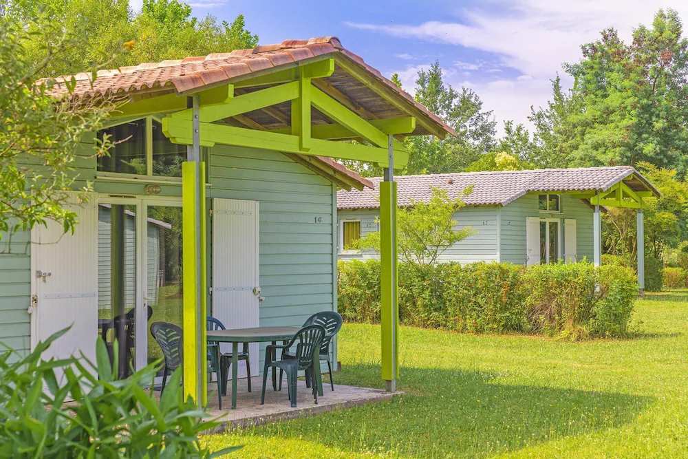 Accès Piscine, Espace Bien-Être + plus ! Cottage avec Terrasse privé