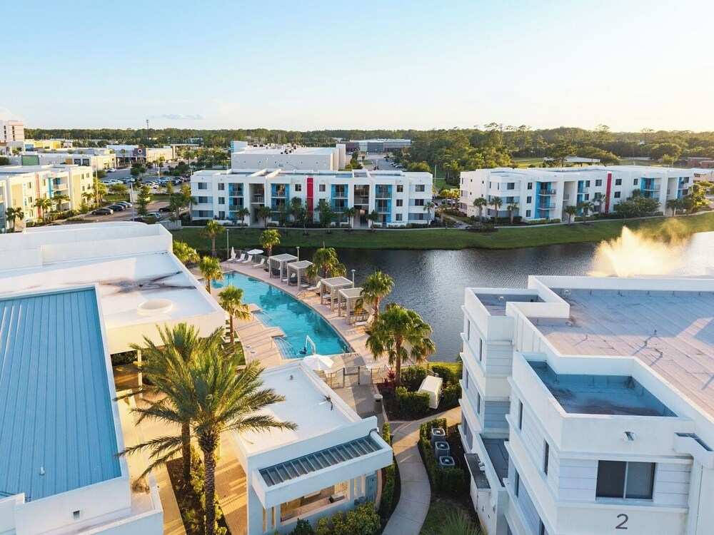 Spacious 3BR | Pool, Gym, Near Beach & Speedway