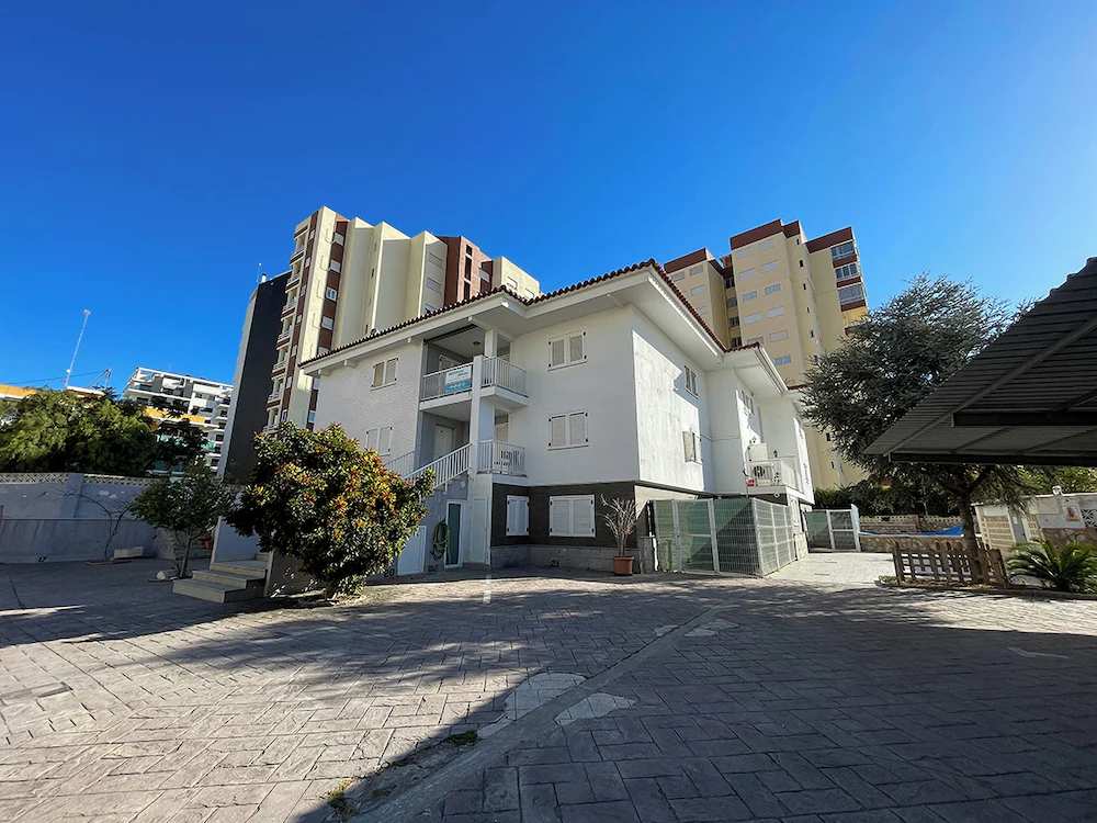 Apartamentos Gandía Centro 3000