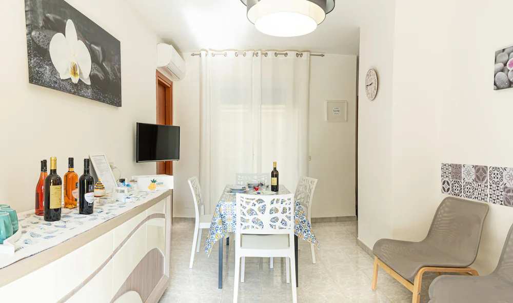 Rivela Holiday Home by the sea in an independent villa in Puglia.