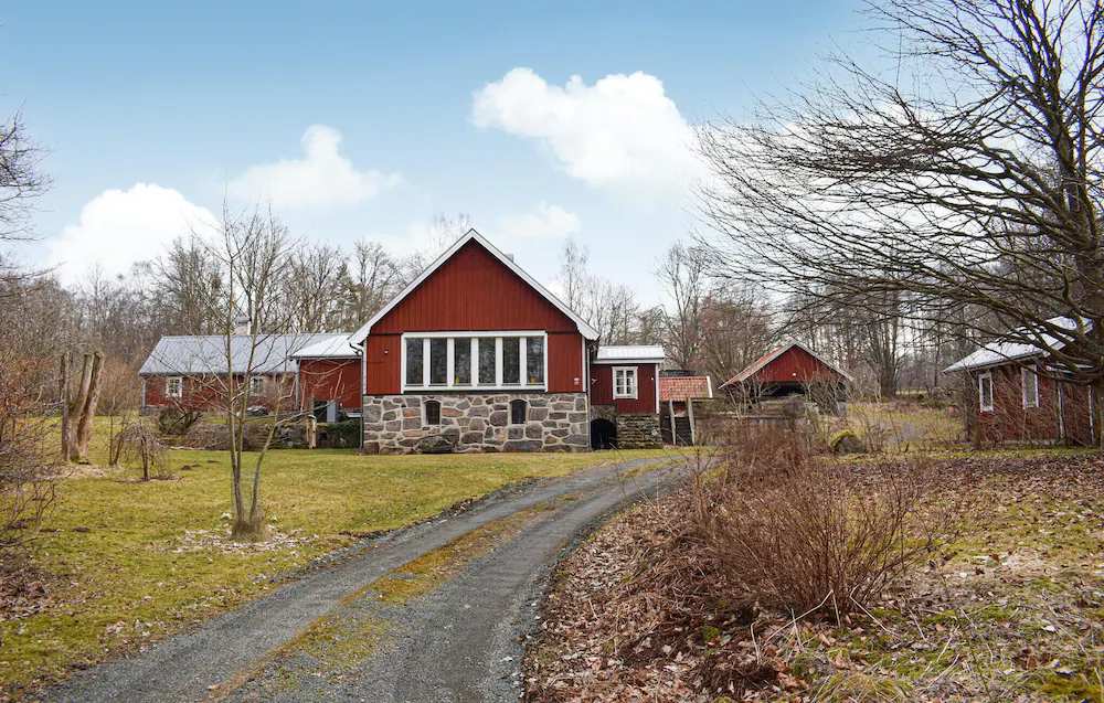 Awesome Home in Vinslöv With Sauna, Wifi and 8 Bedrooms