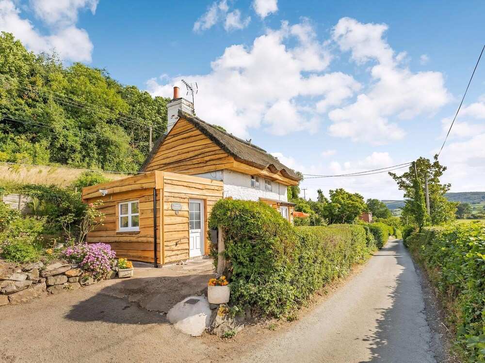 2 bedroom accommodation in Pontsford, near Shrewsbury