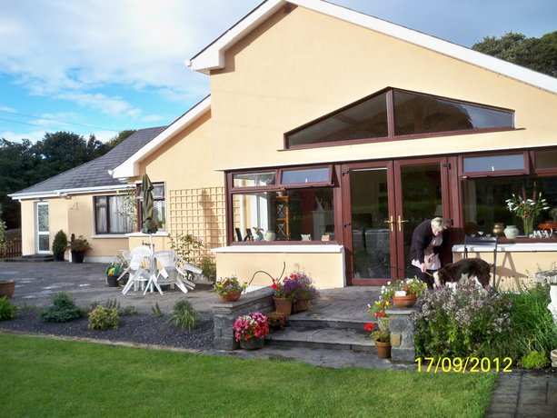 Castleview Farm Bed & Breakfast