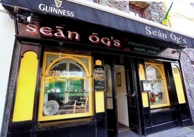 Seán Óg's Traditional Irish Bar and Bed And Breakfast
