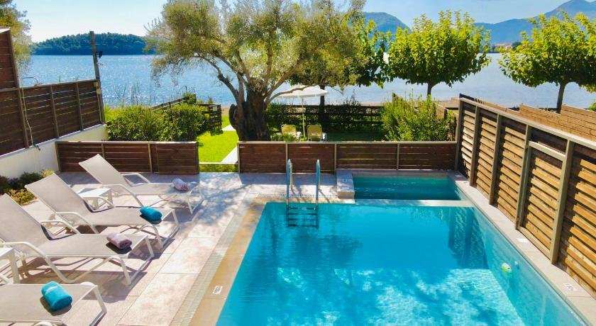 Acqua Di Mare Beach Front Villas
