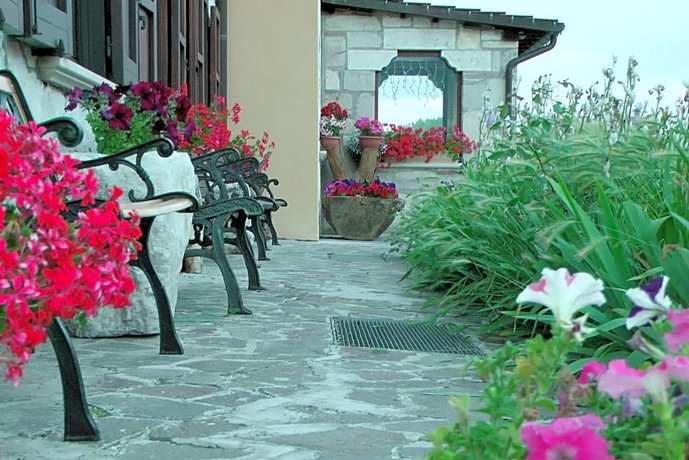 Hotel Altopiano Delle Rocche