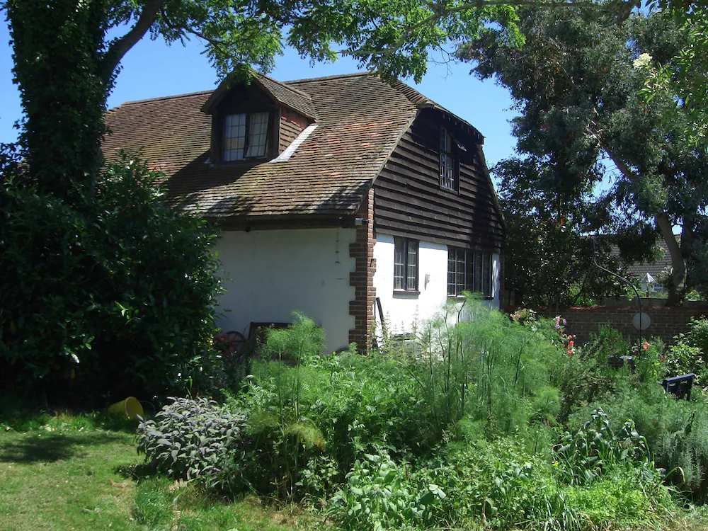 Strawberry Cottage B&B