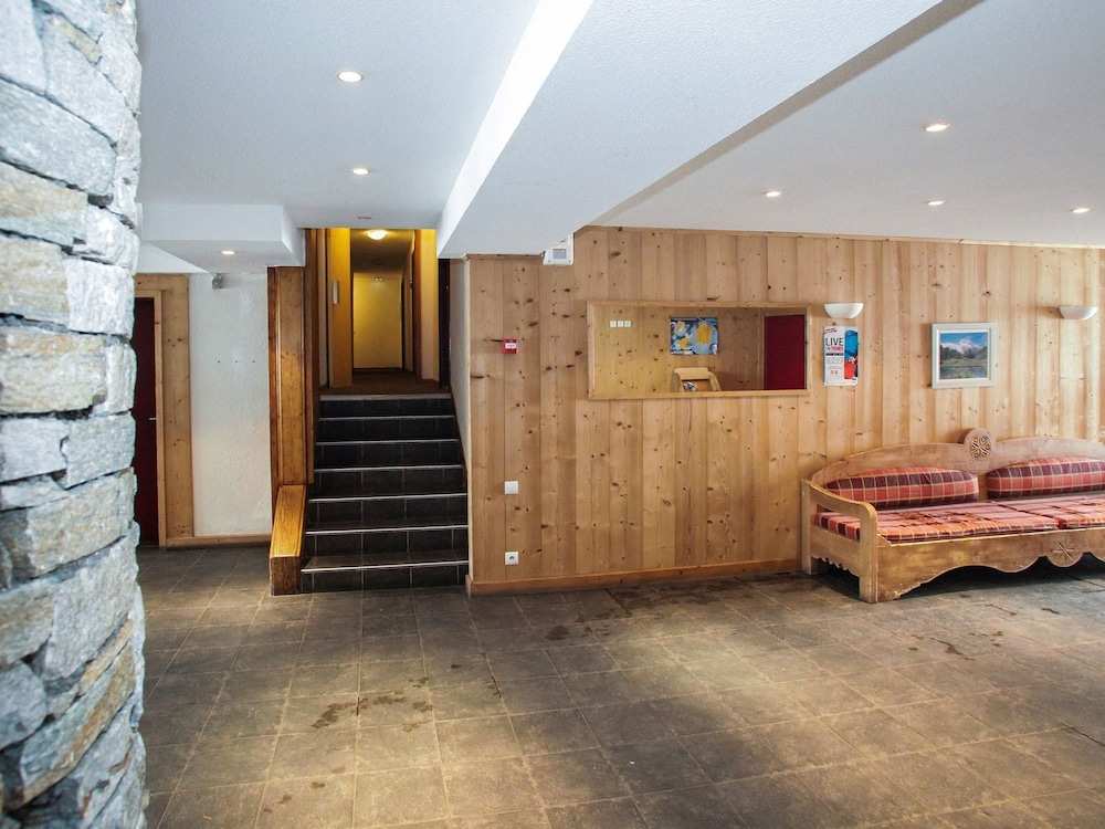 Neat Studio in a Modern Chalet at 250 m. From a ski Lift