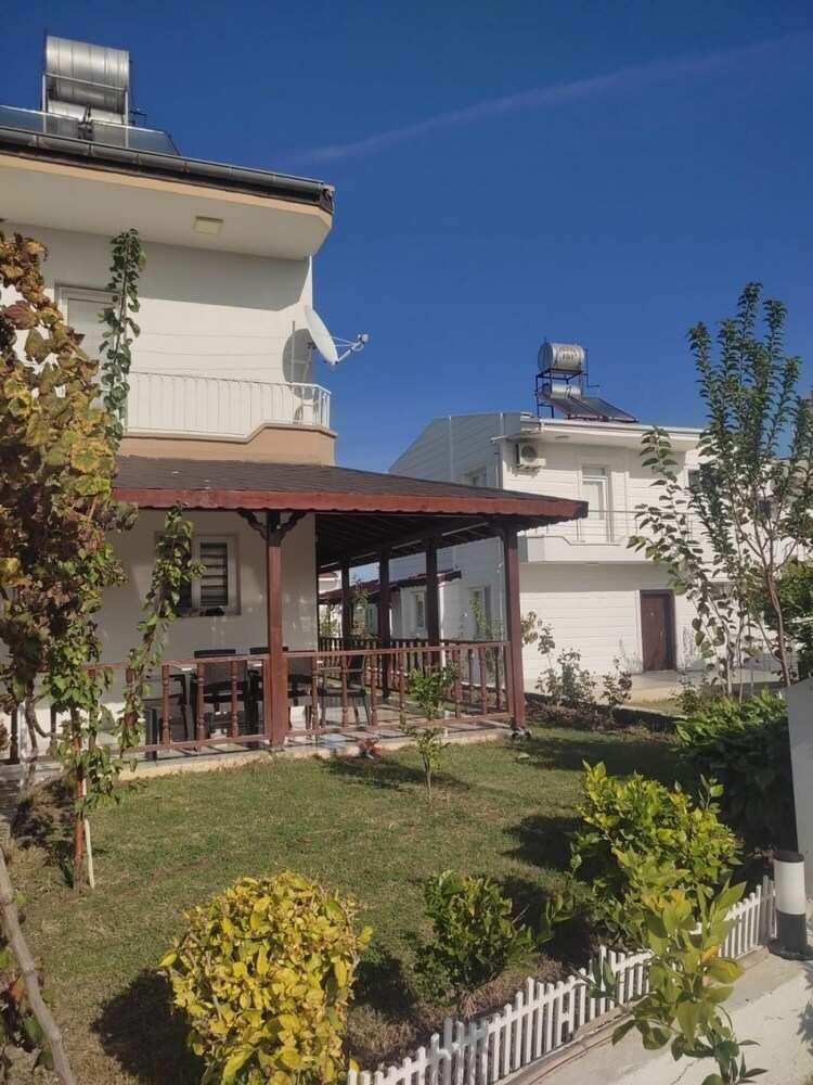 Dreamy Villa With Shared Pool and Garden in Hatay