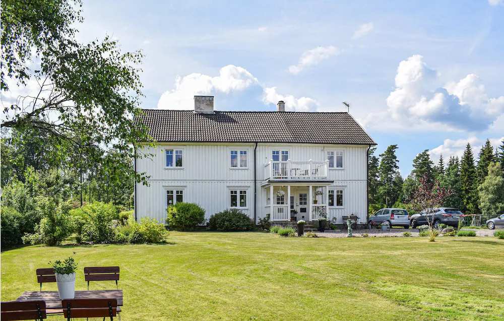 Awesome Apartment in Värnamo With 2 Bedrooms, Jacuzzi and Wifi