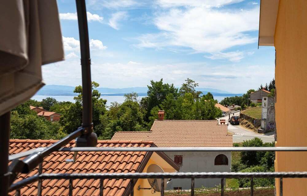 Amazing Apartment in Veprinac With Wifi and 2 Bedrooms