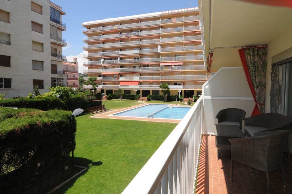 HomeHolidaysRentals Lorraine - Costa Barcelona