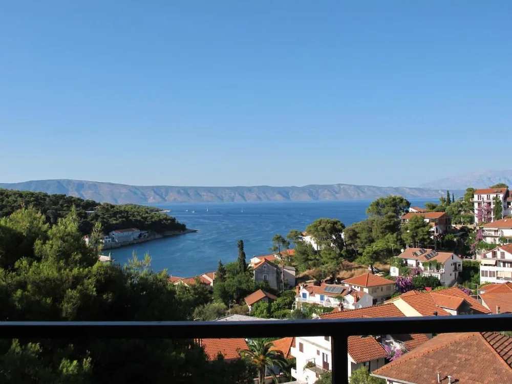 Guest House Jelsa